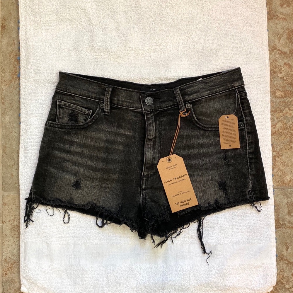 NWT Lucky Brand Denim Short - Size 8/29